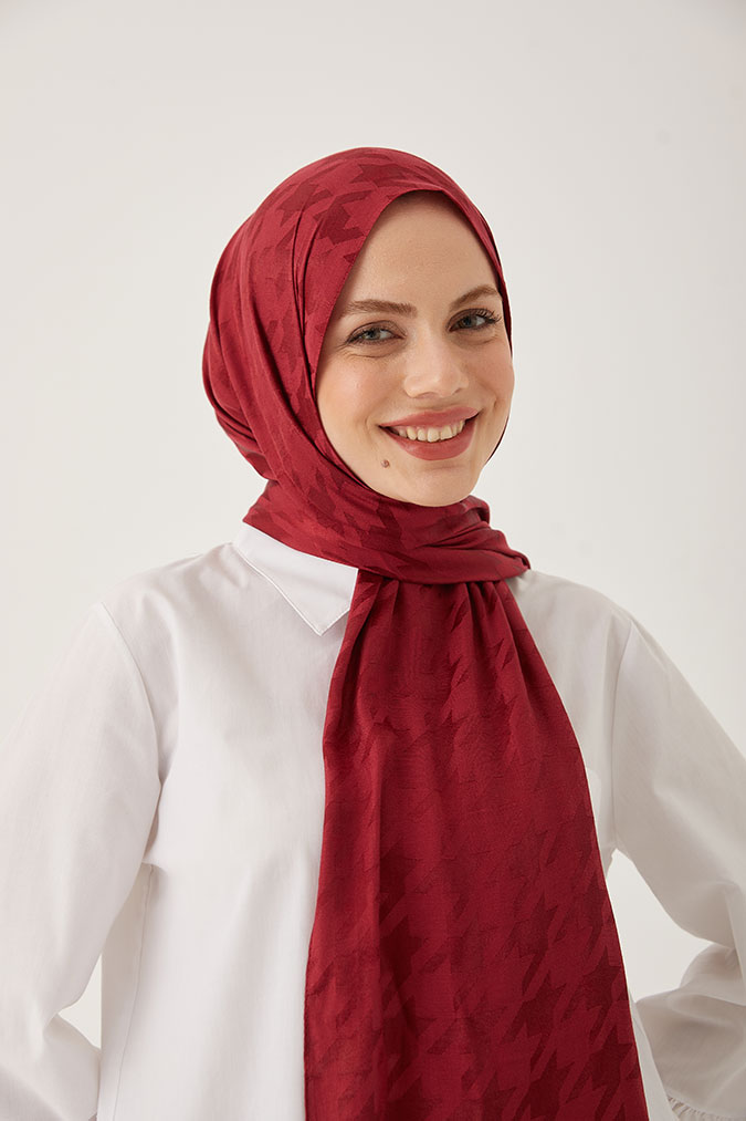 Parlak Jakar Kaz Ayağı