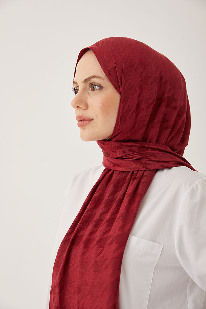 Parlak Jakar Kaz Ayağı