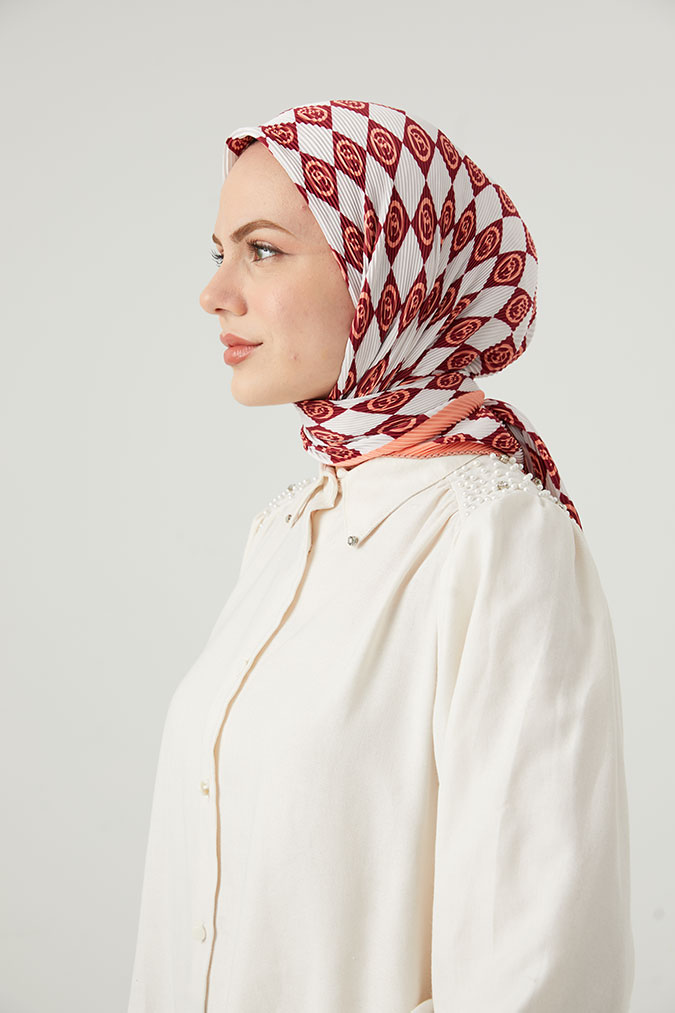 Pliseli Eşarp Model B