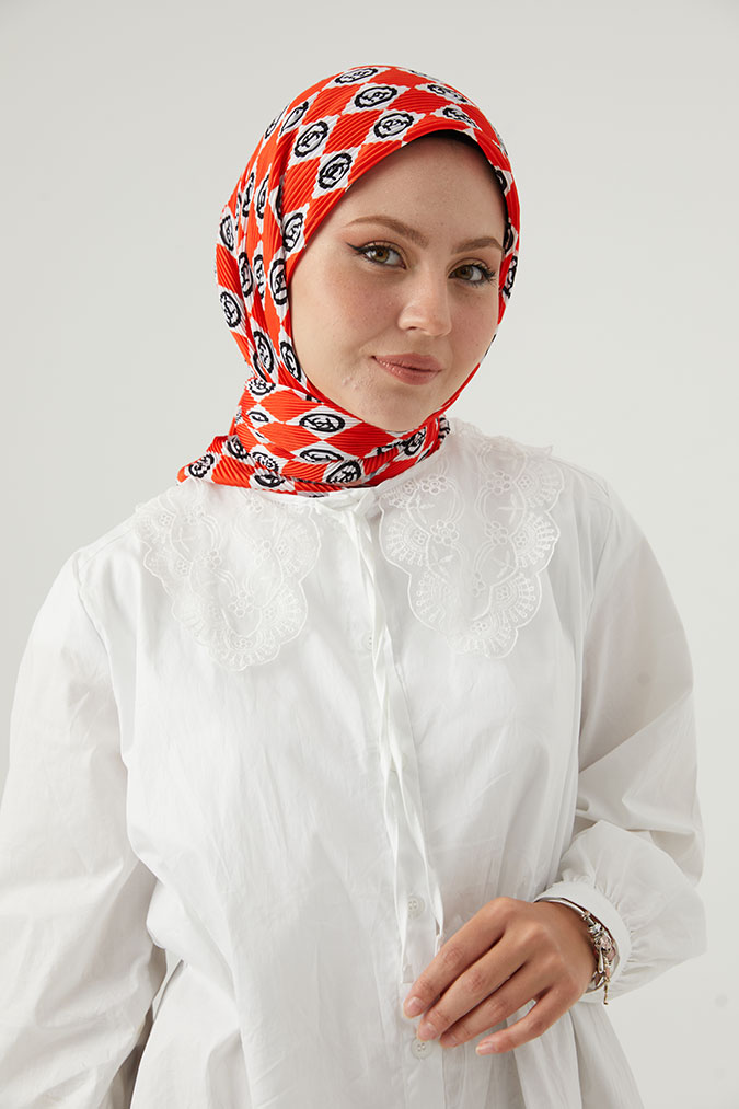 Pliseli Eşarp Model B