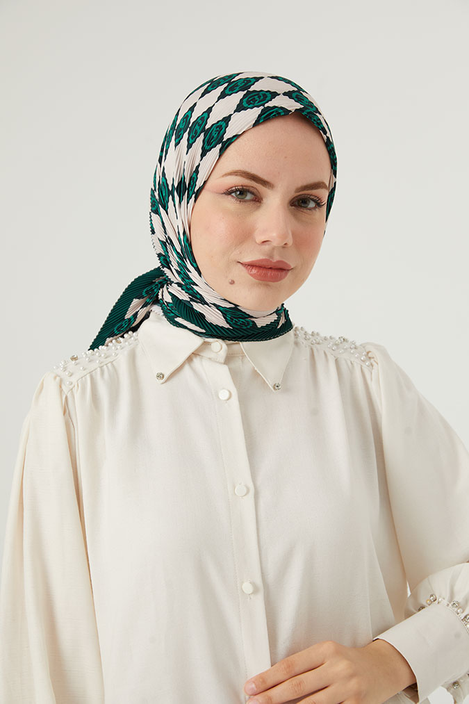 Pliseli Eşarp Model B