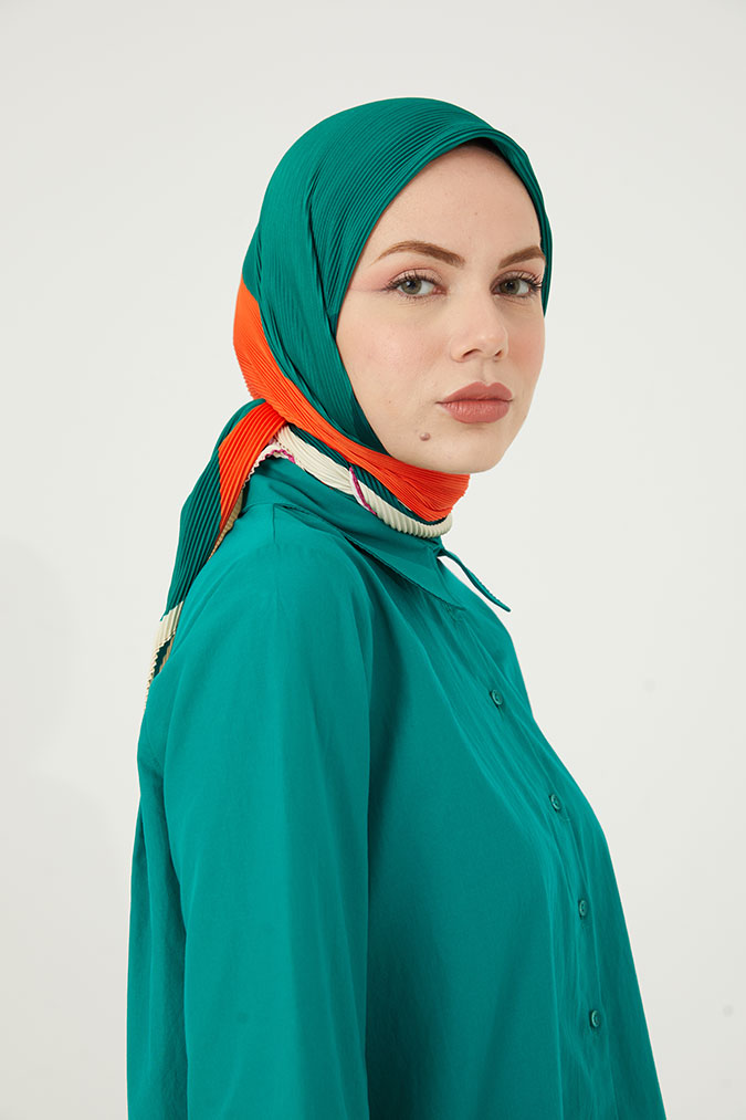 Pliseli Eşarp Model C