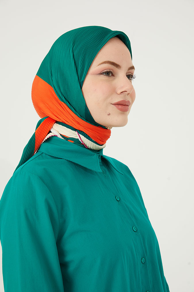 Pliseli Eşarp Model C