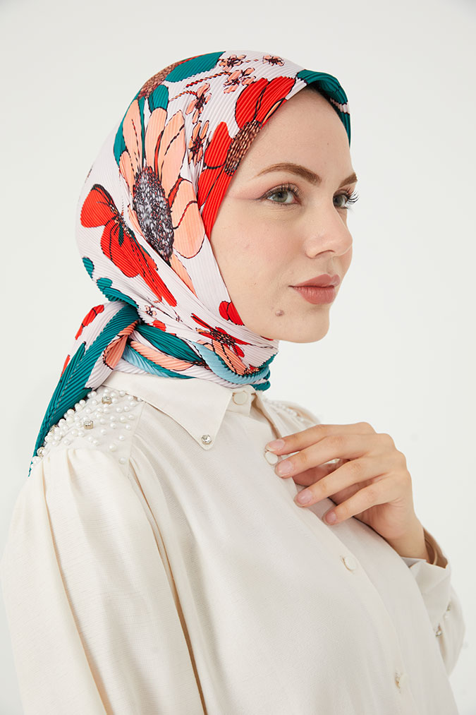Pliseli Eşarp Model D