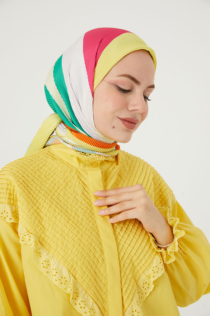 Pliseli Eşarp Model E