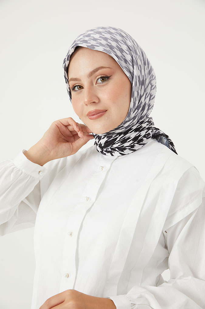 Pliseli Eşarp Model F